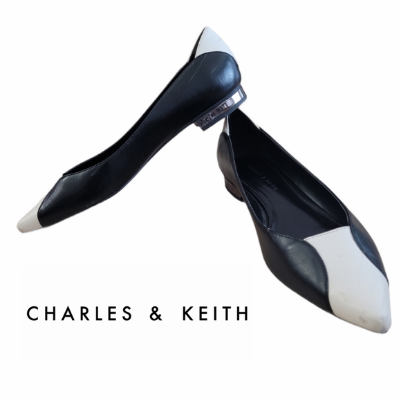 Charles & Keith Black & White flats - Picture 6 of 12